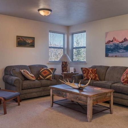 2 Bedroom Upstairs Condo With Ac In Victor, Id Extérieur photo